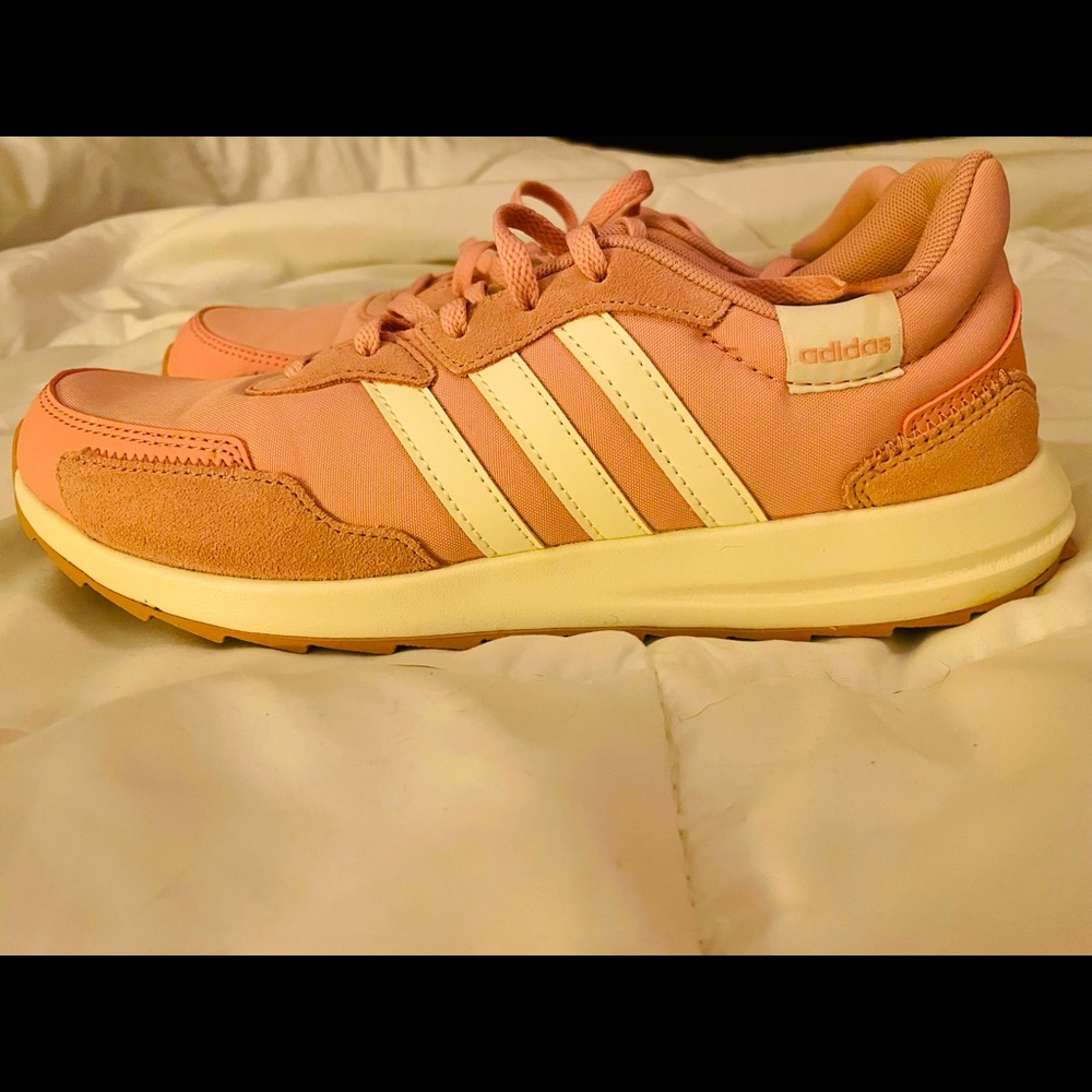 Adidas RetroRun barely worn